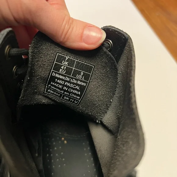 Dr. Martens 1460 Pascal Boots - Picture 7 of 8